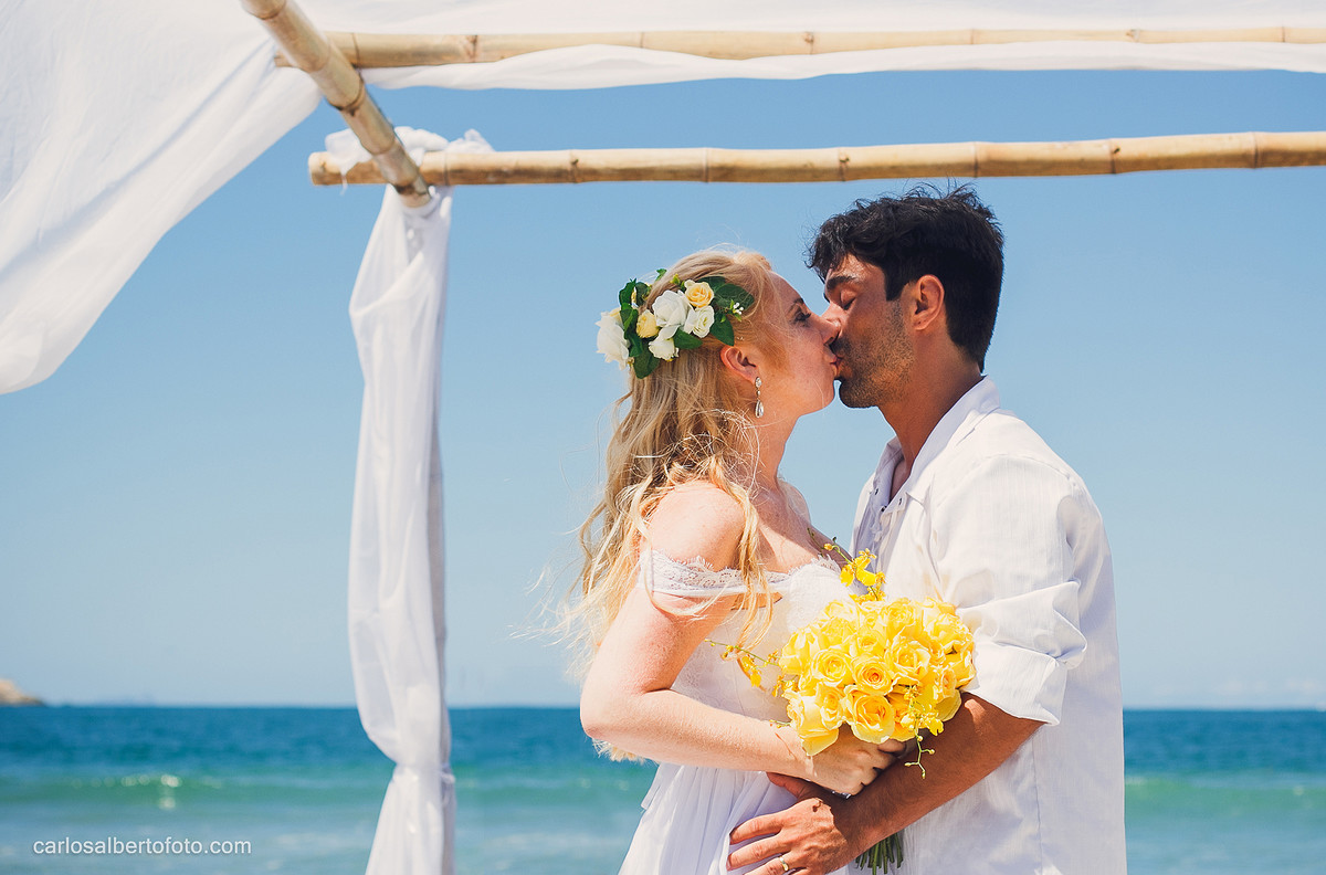 casamento na praia do guaruja