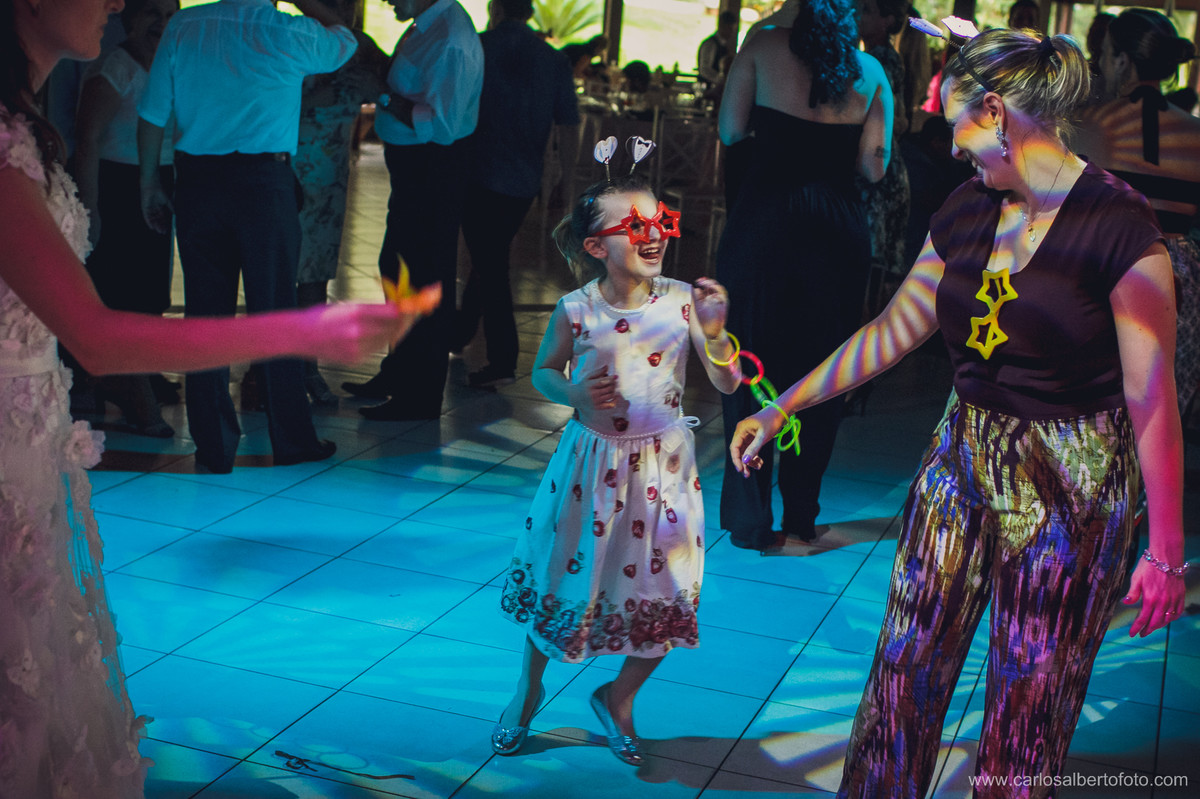 menininha na festa