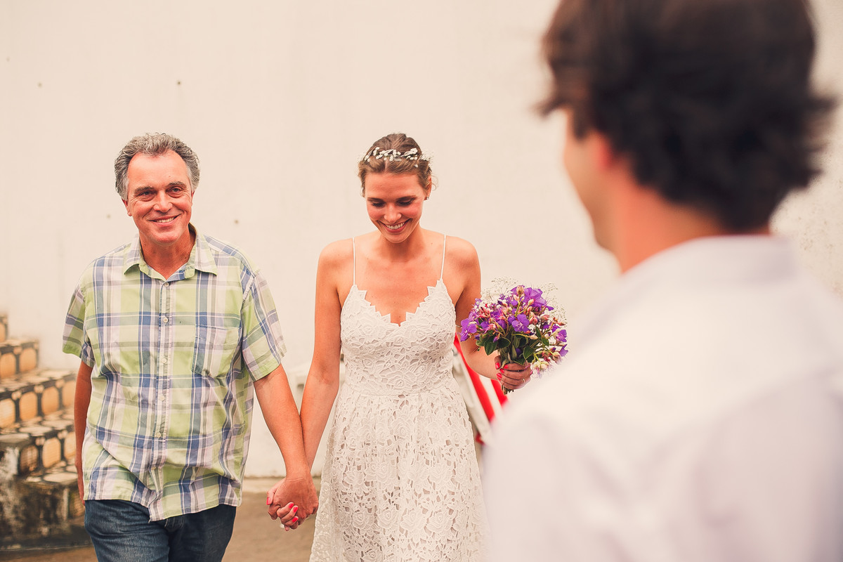 pai entregando a noiva