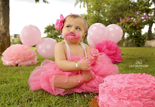 foto de criança em Sete Lagoas, fotógrafo de criança em Sete Lagoas, Smash The Cake em Sete Lagoas, menina, menino, princesa, aniversário de crinaça, fotos de aniversário, fotógrafo de aniversários,