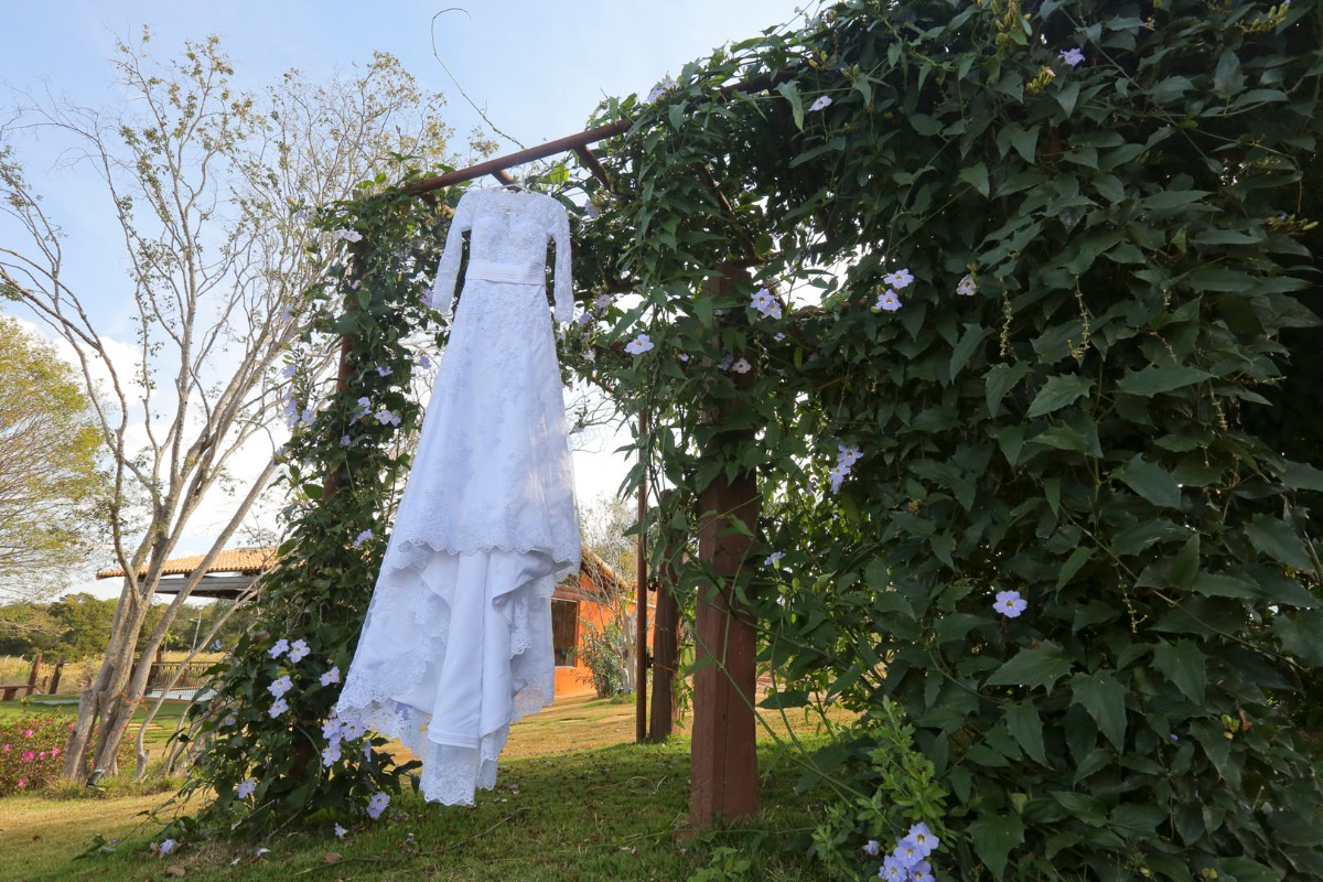 sabrina, tiago, casamento, jardim das macaubas, funilandia, casamento ao ar livre, vestido