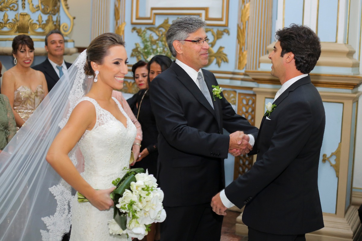casamento em sete lagoas, salao do du, entrada da noiva, ana carolina, casamento, wedding, sete lagoas, leo drummond, igreja, santo antonio