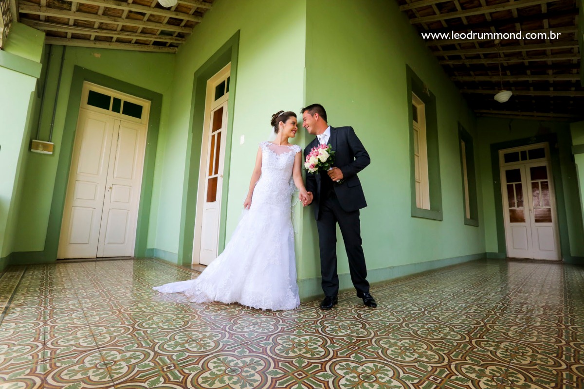 noivo, marquinho, making, caetanopolis, igreja matriz, casamento em, fotografo de casamento, dia especial, ceu azul, Carol e marquinho, desespetados, familia Dalle, guilhermne dalle, cas da familia