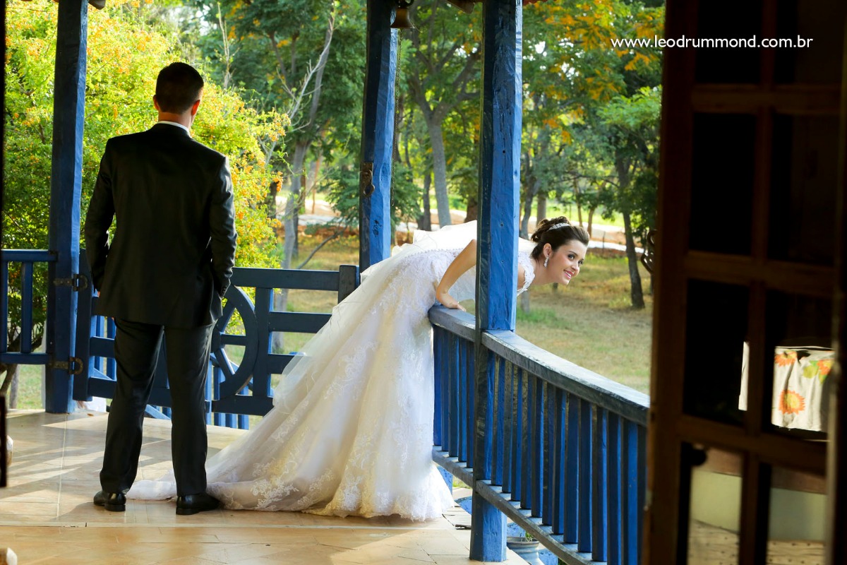 noivo, marquinho, making, caetanopolis, igreja matriz, casamento em, fotografo de casamento, dia especial, ceu azul, Carol e marquinho, desespetados, familia Dalle, guilhermne dalle, casa da familia