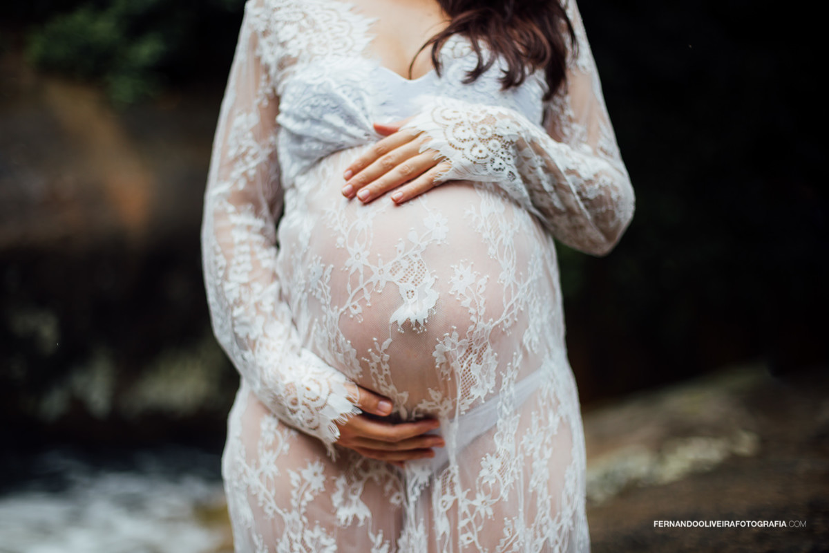Sessão gestante da Camila em Ilhabela. A espera da bebê Lizzie. Gestação_mãe_grávida_gestante_ensaio_praia_cachoeira_sessão_fotos_fotografia_fernando_oliveira_fotografo