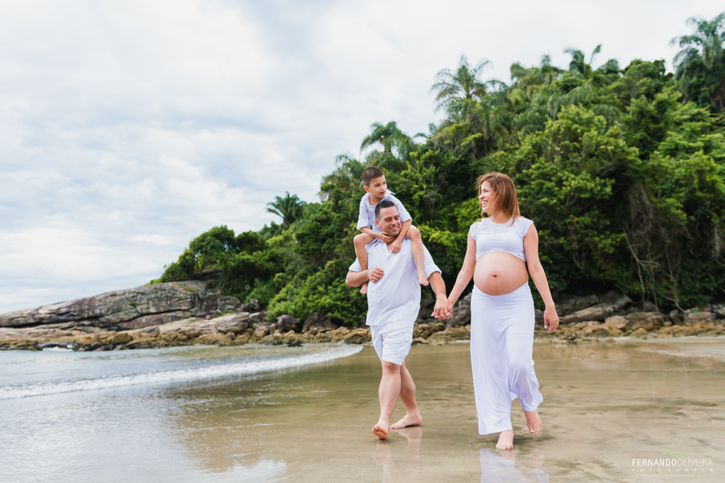 praia-fotografo-graruja-sp-familia-gestante-newborn