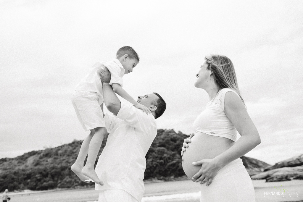 praia-fotografo-graruja-sp-familia-gestante-newborn