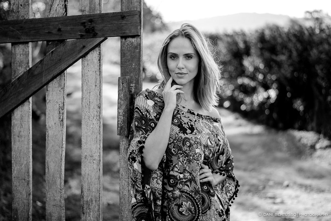 Ensaio fotográfico Feminino – Fotografia de 15 Anos - Fotografia de Casamento - Sessão de fotos - Editorial de Moda - Fotógrafa de Casamentos e Família em SP - Dani Bertusso - São Roque