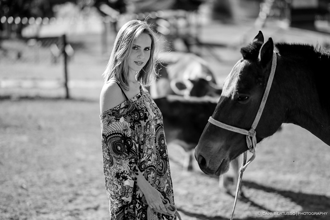 Ensaio fotográfico Feminino – Fotografia de 15 Anos - Fotografia de Casamento - Sessão de fotos - Editorial de Moda - Fotógrafa de Casamentos e Família em SP - Dani Bertusso - São Roque