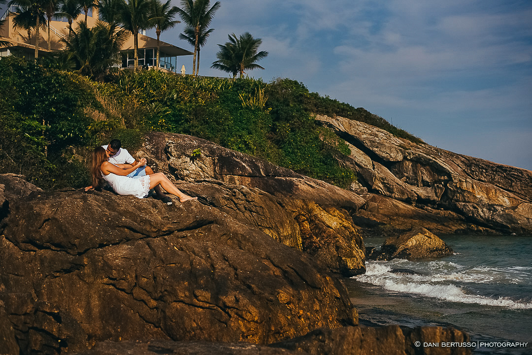 Ensaio fotográfico em Santos - Fotos na Bolsa do Café - Pre wedding - Destination wedding - Fotografia de Casamento - Sessão de fotos na Praia - Fotógrafa de Casamentos em SP - Dani Bertusso