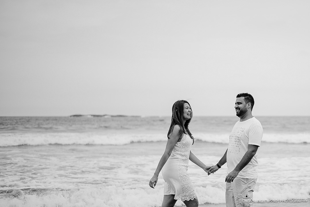 Ensaio fotográfico em Santos - Fotos na Bolsa do Café - Pre wedding - Destination wedding - Fotografia de Casamento - Sessão de fotos na Praia - Fotógrafa de Casamentos em SP - Dani Bertusso
