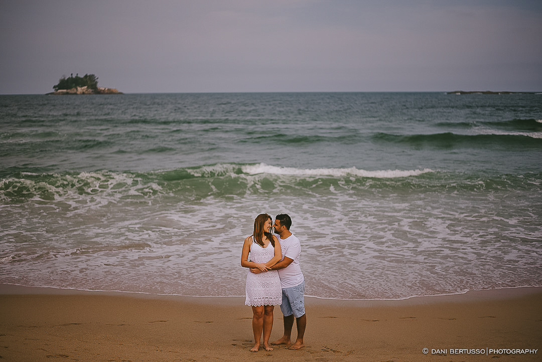 Ensaio fotográfico em Santos - Fotos na Bolsa do Café - Pre wedding - Destination wedding - Fotografia de Casamento - Sessão de fotos na Praia - Fotógrafa de Casamentos em SP - Dani Bertusso