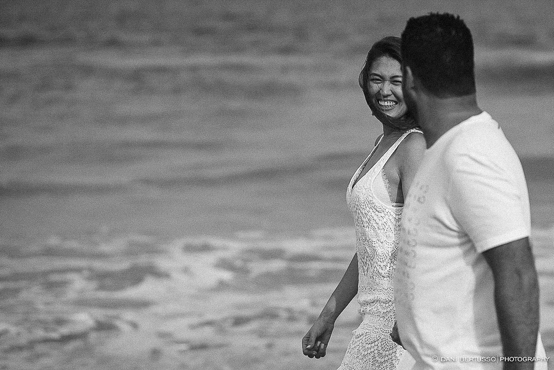 Ensaio fotográfico em Santos - Fotos na Bolsa do Café - Pre wedding - Destination wedding - Fotografia de Casamento - Sessão de fotos na Praia - Fotógrafa de Casamentos em SP - Dani Bertusso