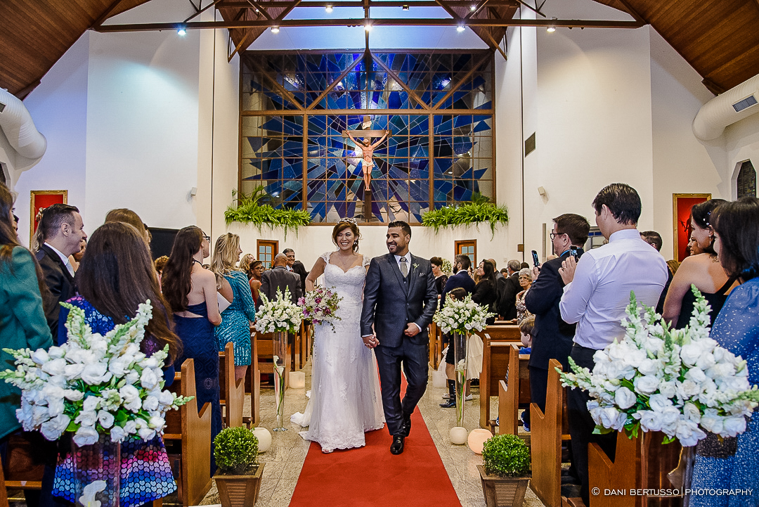 Casamento - Wedding - Destination wedding - Fotografia de Casamento - Fotógrafa de Casamentos em SP - Dani Bertusso - Igreja Bom Pastor - Espaço Armazem 465 Alphaville