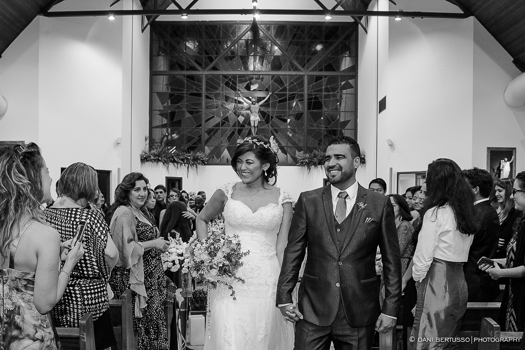 Casamento - Wedding - Destination wedding - Fotografia de Casamento - Fotógrafa de Casamentos em SP - Dani Bertusso - Igreja Bom Pastor - Espaço Armazem 465 Alphaville