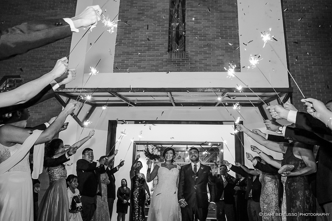 Casamento - Wedding - Destination wedding - Fotografia de Casamento - Fotógrafa de Casamentos em SP - Dani Bertusso - Igreja Bom Pastor - Espaço Armazem 465 Alphaville