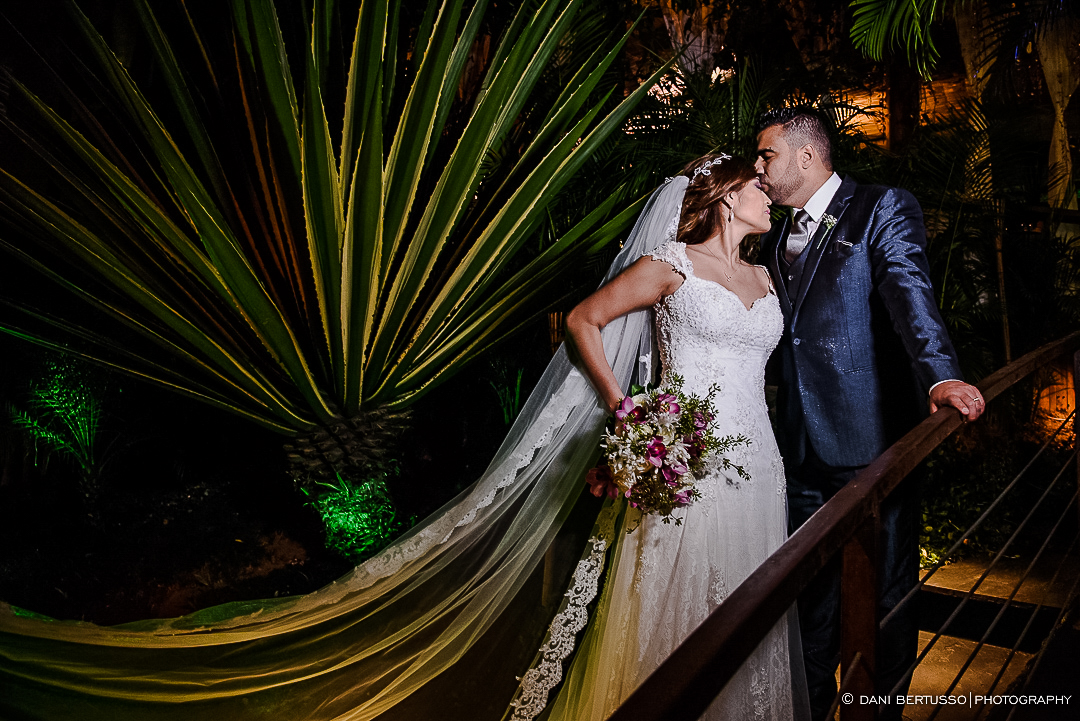 Casamento - Wedding - Destination wedding - Fotografia de Casamento - Fotógrafa de Casamentos em SP - Dani Bertusso - Igreja Bom Pastor - Espaço Armazem 465 Alphaville