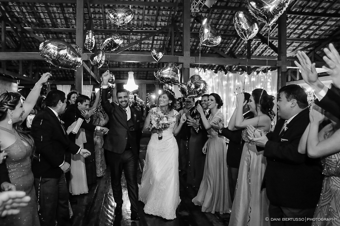 Casamento - Wedding - Destination wedding - Fotografia de Casamento - Fotógrafa de Casamentos em SP - Dani Bertusso - Igreja Bom Pastor - Espaço Armazem 465 Alphaville