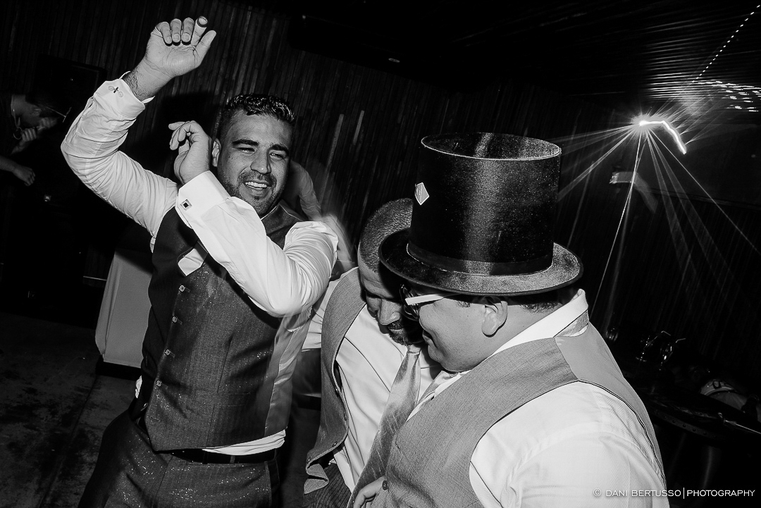 Casamento - Wedding - Destination wedding - Fotografia de Casamento - Fotógrafa de Casamentos em SP - Dani Bertusso - Igreja Bom Pastor - Espaço Armazem 465 Alphaville