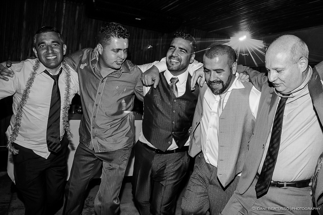 Casamento - Wedding - Destination wedding - Fotografia de Casamento - Fotógrafa de Casamentos em SP - Dani Bertusso - Igreja Bom Pastor - Espaço Armazem 465 Alphaville