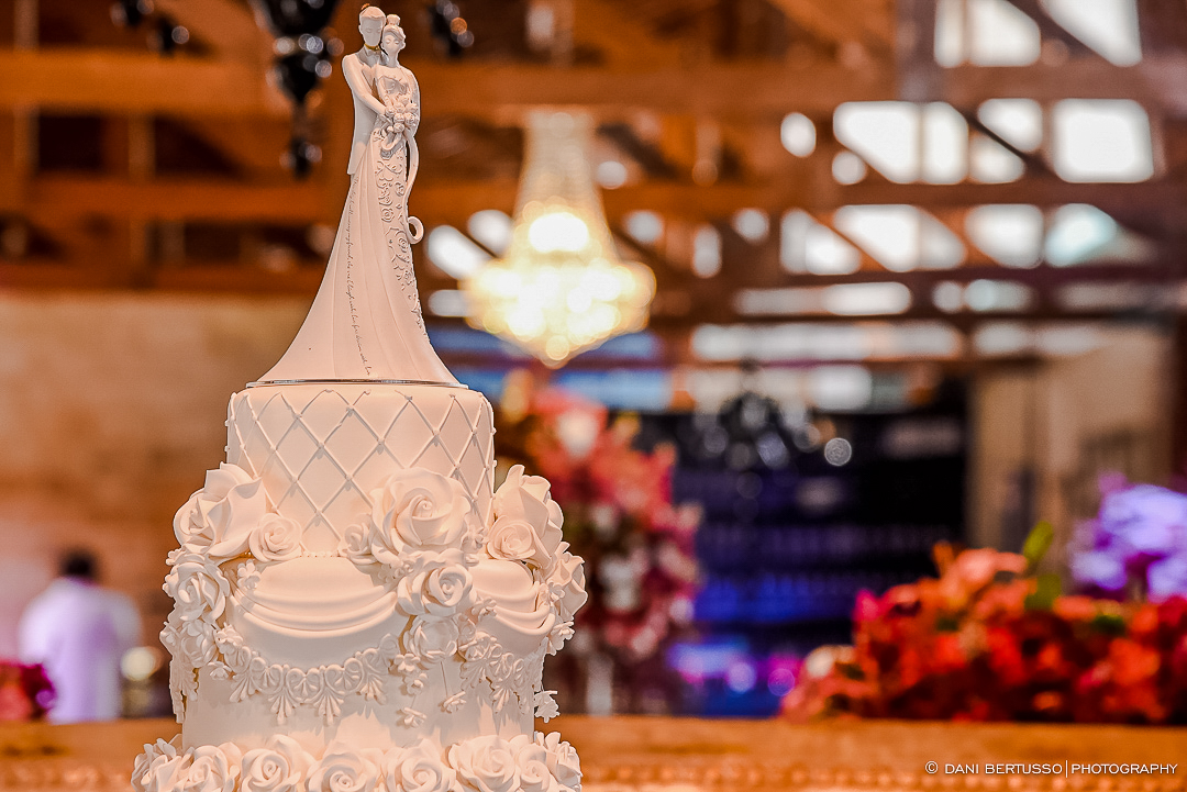 Decoração de Casamento - Wedding - Destination wedding - Fotografia de Casamento - Fotógrafa de Casamentos em SP - Dani Bertusso - Igreja Bom Pastor - Espaço Armazem 465 Alphaville