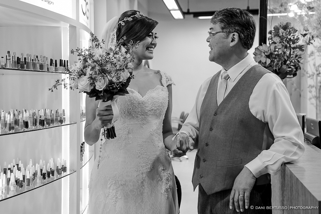 Casamento - Wedding - Destination wedding - Fotografia de Casamento - Fotógrafa de Casamentos em SP - Dani Bertusso - Igreja Bom Pastor - Espaço Armazem 465 Alphaville