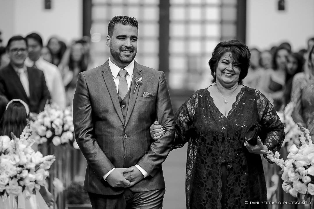 Casamento - Wedding - Destination wedding - Fotografia de Casamento - Fotógrafa de Casamentos em SP - Dani Bertusso - Igreja Bom Pastor - Espaço Armazem 465 Alphaville