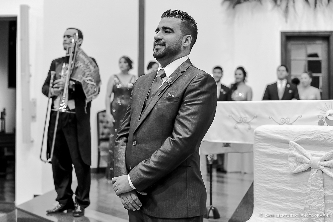 Casamento - Wedding - Destination wedding - Fotografia de Casamento - Fotógrafa de Casamentos em SP - Dani Bertusso - Igreja Bom Pastor - Espaço Armazem 465 Alphaville