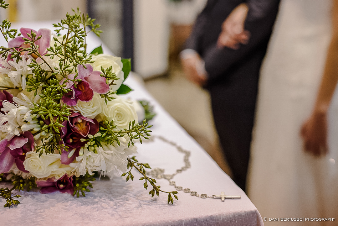 Casamento - Wedding - Destination wedding - Fotografia de Casamento - Fotógrafa de Casamentos em SP - Dani Bertusso - Igreja Bom Pastor - Espaço Armazem 465 Alphaville