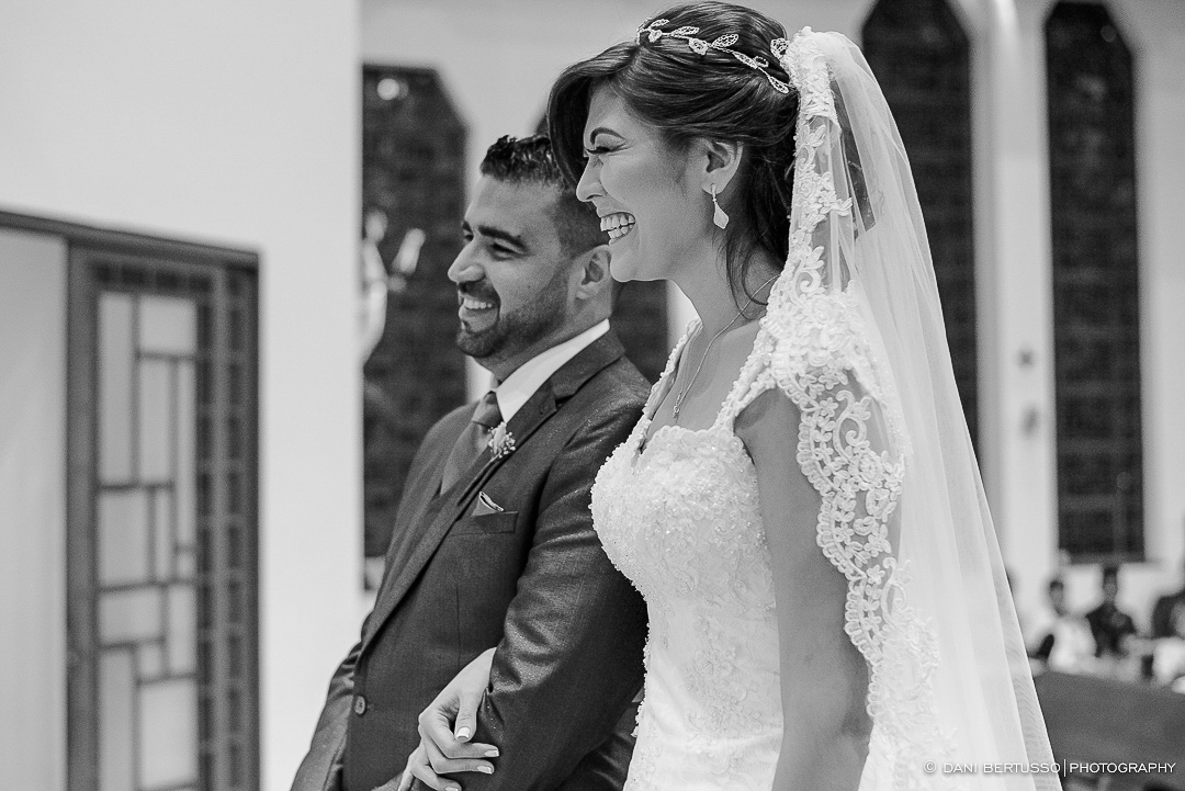 Casamento - Wedding - Destination wedding - Fotografia de Casamento - Fotógrafa de Casamentos em SP - Dani Bertusso - Igreja Bom Pastor - Espaço Armazem 465 Alphaville