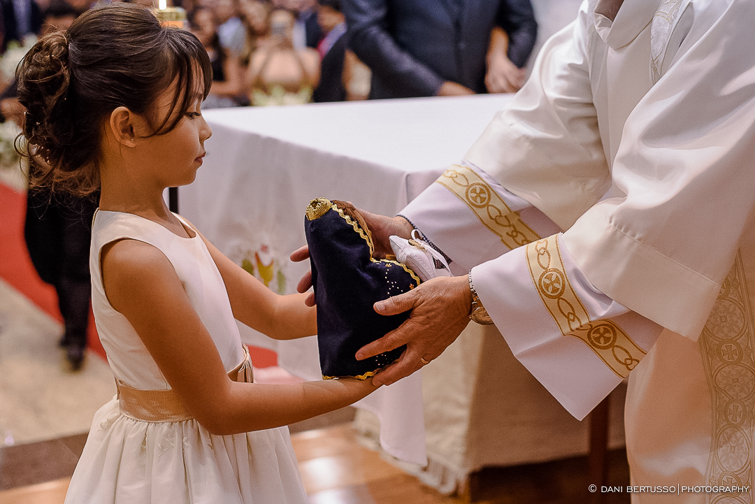 Casamento - Wedding - Destination wedding - Fotografia de Casamento - Fotógrafa de Casamentos em SP - Dani Bertusso - Igreja Bom Pastor - Espaço Armazem 465 Alphaville