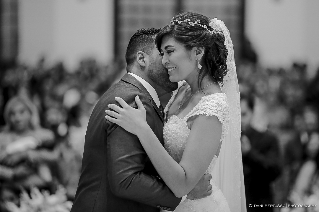 Casamento - Wedding - Destination wedding - Fotografia de Casamento - Fotógrafa de Casamentos em SP - Dani Bertusso - Igreja Bom Pastor - Espaço Armazem 465 Alphaville