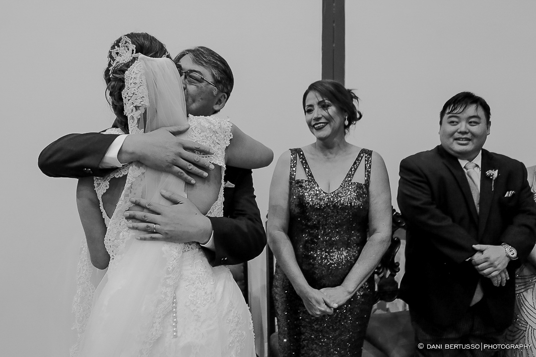 Casamento - Wedding - Destination wedding - Fotografia de Casamento - Fotógrafa de Casamentos em SP - Dani Bertusso - Igreja Bom Pastor - Espaço Armazem 465 Alphaville