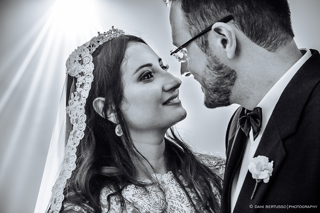 Casamento - Wedding - Destination wedding - Fotografia de Casamento - Fotógrafa de Casamentos em SP - Dani Bertusso - Igreja São José do Jardim Europa - Buffet Torres São Paulo