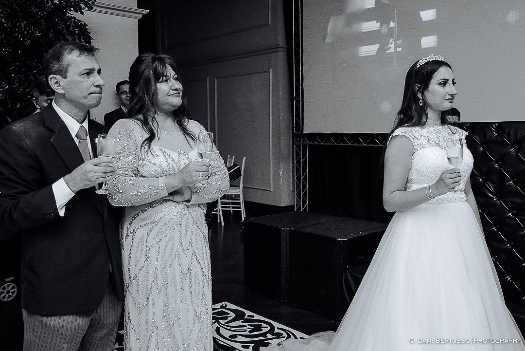 Casamento - Wedding - Destination wedding - Fotografia de Casamento - Fotógrafa de Casamentos em SP - Dani Bertusso - Igreja São José do Jardim Europa - Buffet Torres São Paulo