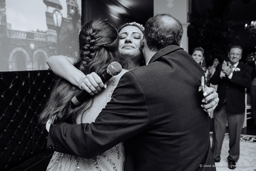 Casamento - Wedding - Destination wedding - Fotografia de Casamento - Fotógrafa de Casamentos em SP - Dani Bertusso - Igreja São José do Jardim Europa - Buffet Torres São Paulo