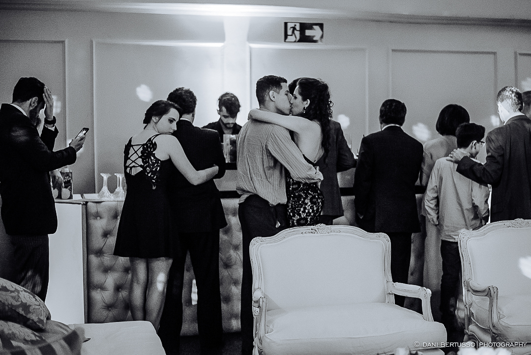 Casamento - Wedding - Destination wedding - Fotografia de Casamento - Fotógrafa de Casamentos em SP - Dani Bertusso - Igreja São José do Jardim Europa - Buffet Torres São Paulo