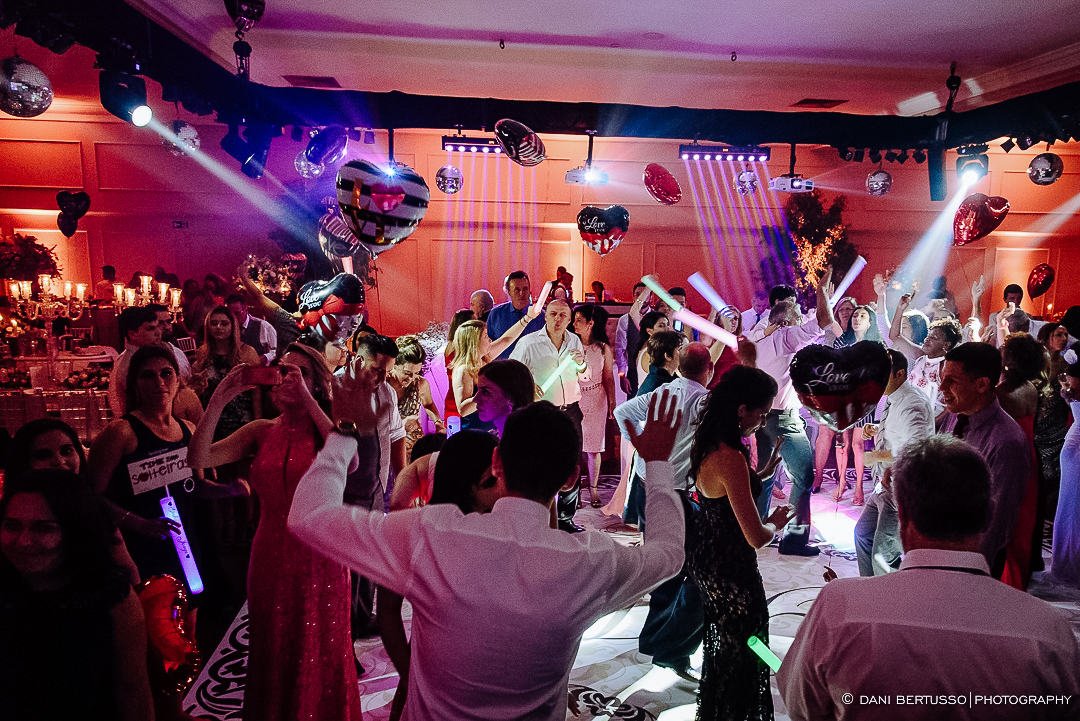 Casamento - Wedding - Destination wedding - Fotografia de Casamento - Fotógrafa de Casamentos em SP - Dani Bertusso - Igreja São José do Jardim Europa - Buffet Torres São Paulo