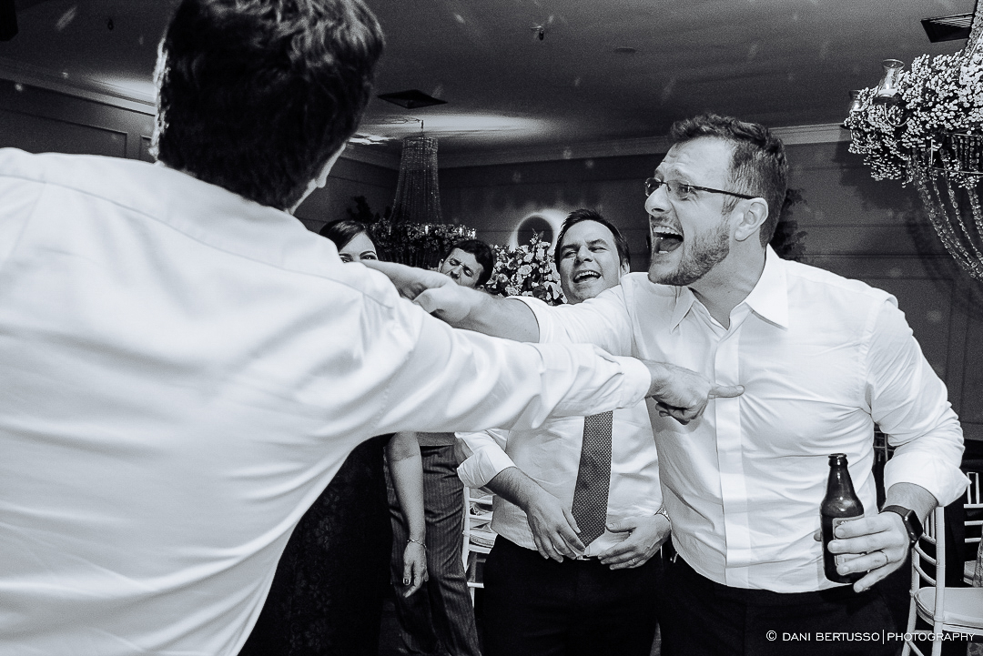 Casamento - Wedding - Destination wedding - Fotografia de Casamento - Fotógrafa de Casamentos em SP - Dani Bertusso - Igreja São José do Jardim Europa - Buffet Torres São Paulo