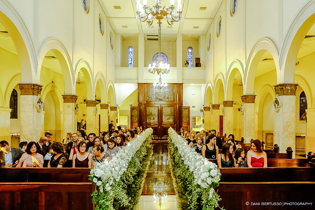 Casamento - Wedding - Destination wedding - Fotografia de Casamento - Fotógrafa de Casamentos em SP - Dani Bertusso - Igreja São José do Jardim Europa - Buffet Torres São Paulo