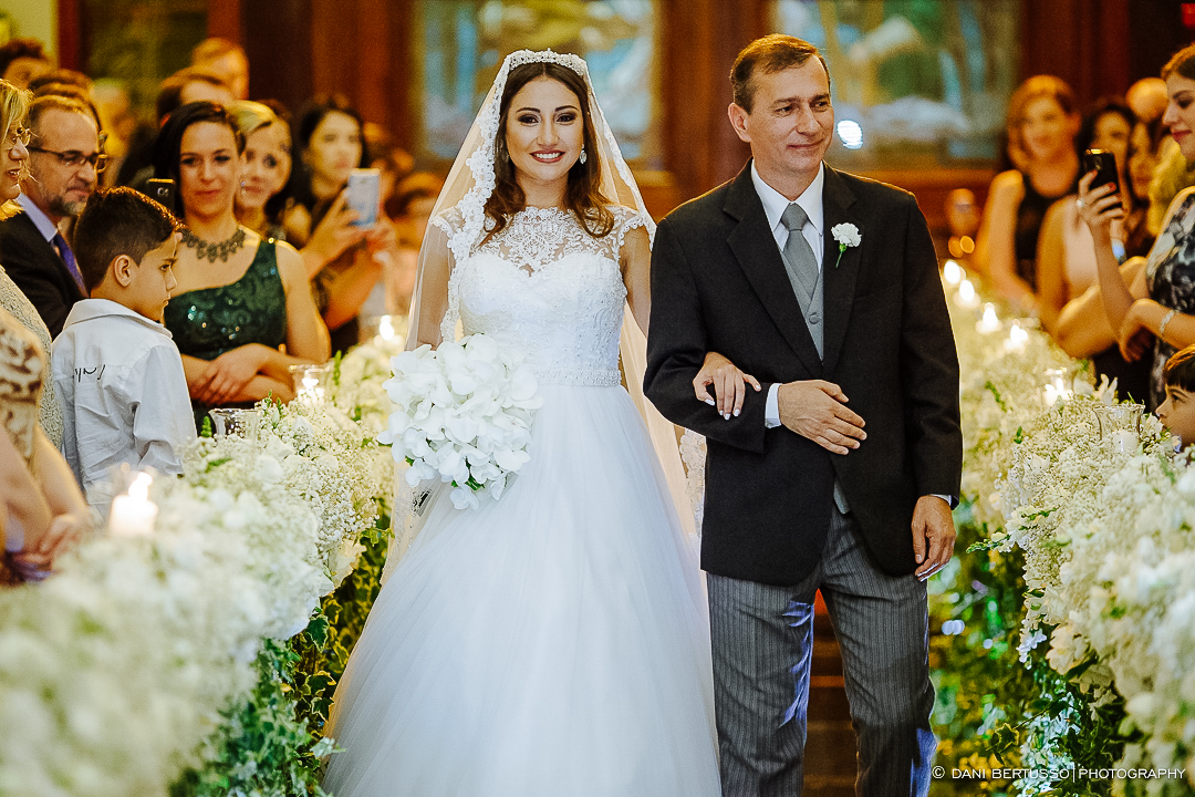 Casamento - Wedding - Destination wedding - Fotografia de Casamento - Fotógrafa de Casamentos em SP - Dani Bertusso - Igreja São José do Jardim Europa - Buffet Torres São Paulo