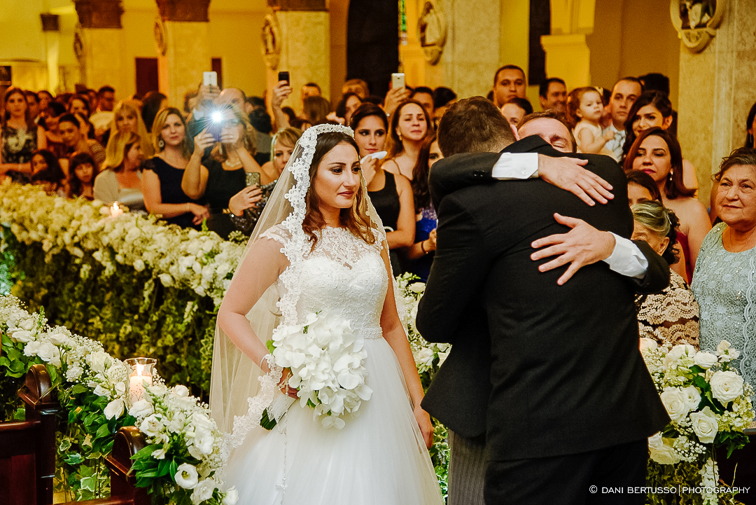 Casamento - Wedding - Destination wedding - Fotografia de Casamento - Fotógrafa de Casamentos em SP - Dani Bertusso - Igreja São José do Jardim Europa - Buffet Torres São Paulo