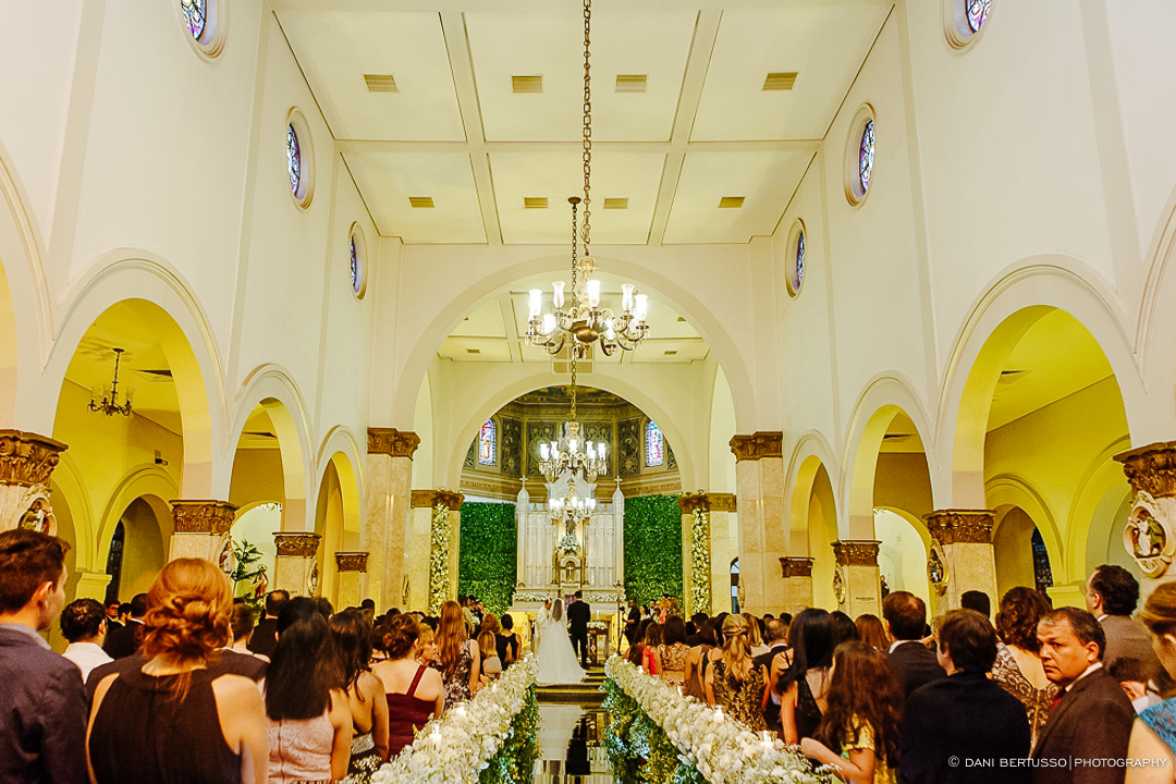 Casamento - Wedding - Destination wedding - Fotografia de Casamento - Fotógrafa de Casamentos em SP - Dani Bertusso - Igreja São José do Jardim Europa - Buffet Torres São Paulo