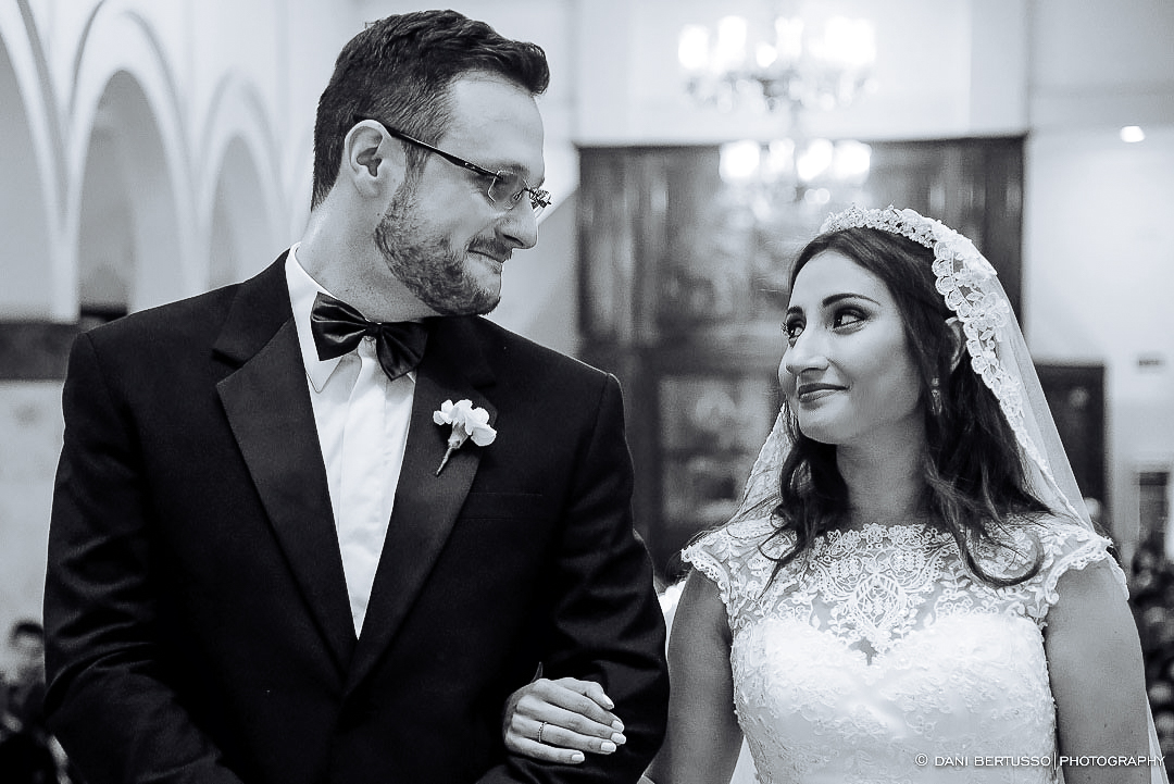 Casamento - Wedding - Destination wedding - Fotografia de Casamento - Fotógrafa de Casamentos em SP - Dani Bertusso - Igreja São José do Jardim Europa - Buffet Torres São Paulo
