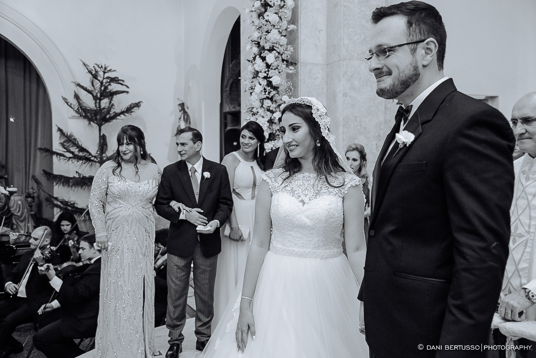 Casamento - Wedding - Destination wedding - Fotografia de Casamento - Fotógrafa de Casamentos em SP - Dani Bertusso - Igreja São José do Jardim Europa - Buffet Torres São Paulo