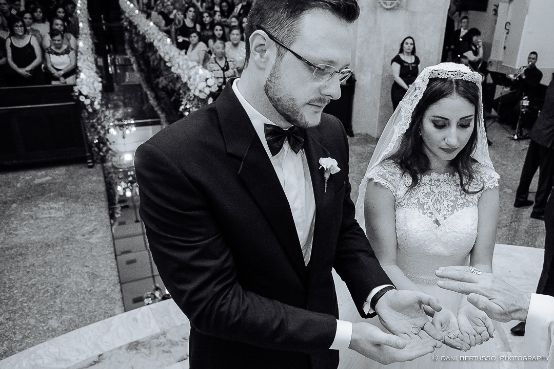 Casamento - Wedding - Destination wedding - Fotografia de Casamento - Fotógrafa de Casamentos em SP - Dani Bertusso - Igreja São José do Jardim Europa - Buffet Torres São Paulo