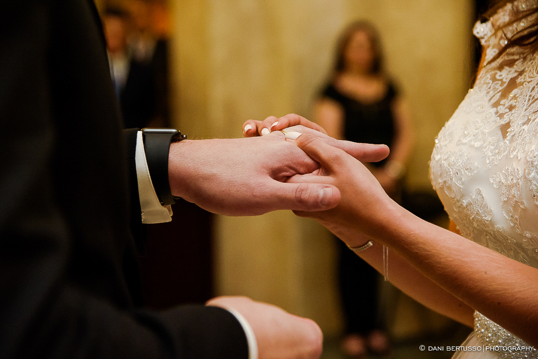Casamento - Wedding - Destination wedding - Fotografia de Casamento - Fotógrafa de Casamentos em SP - Dani Bertusso - Igreja São José do Jardim Europa - Buffet Torres São Paulo