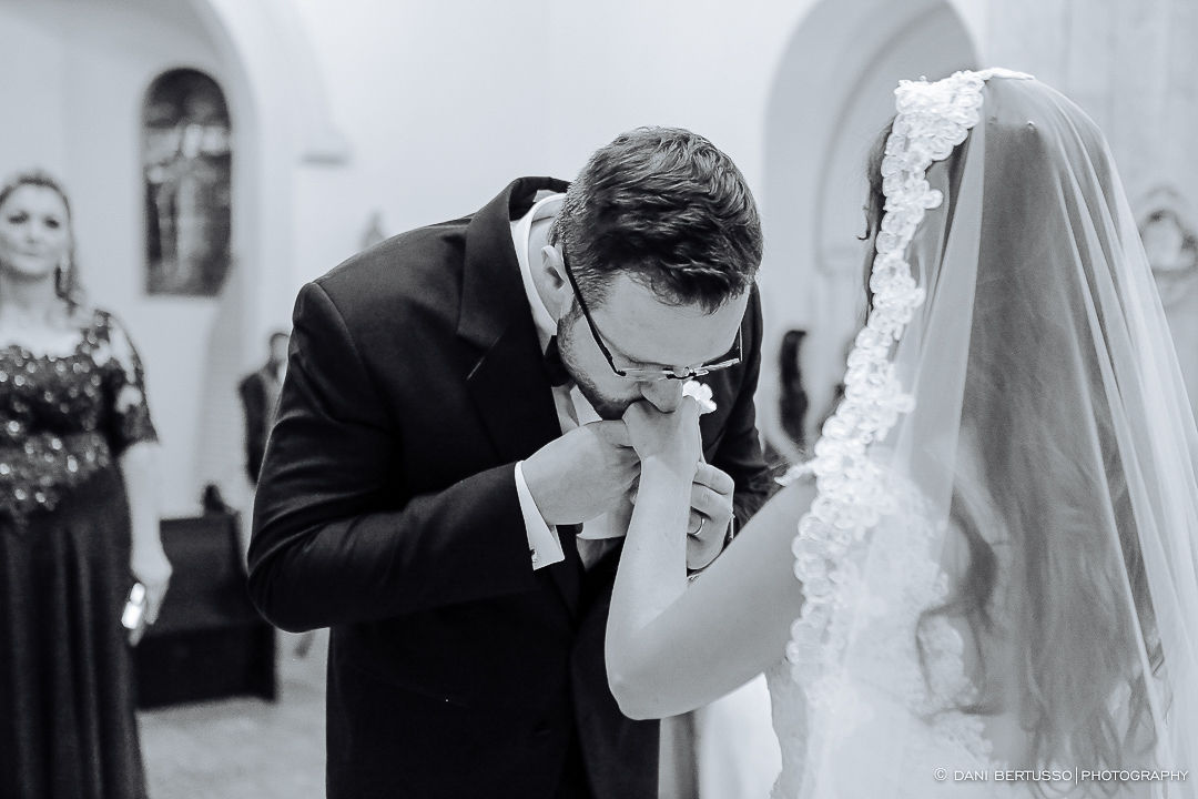 Casamento - Wedding - Destination wedding - Fotografia de Casamento - Fotógrafa de Casamentos em SP - Dani Bertusso - Igreja São José do Jardim Europa - Buffet Torres São Paulo
