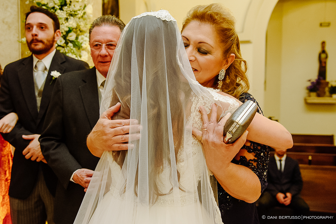 Casamento - Wedding - Destination wedding - Fotografia de Casamento - Fotógrafa de Casamentos em SP - Dani Bertusso - Igreja São José do Jardim Europa - Buffet Torres São Paulo