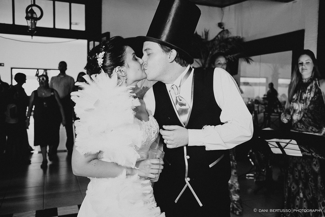 Casamento - Wedding day - Destination wedding - Fotografia de Casamento - Fotógrafa de Casamentos em SP - Dani Bertusso - Igreja Aldeia da Serra - Espaço La Foret